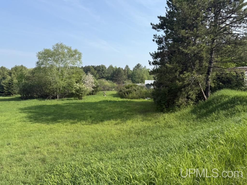 N7359 East City Limits Road Munising, MI 49862 - Photo 22 of 27 Gallery Image 22