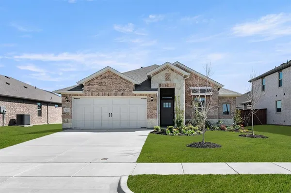 $382,649 | 724 Scarlet Sage Drive, Waxahachie, TX 75165