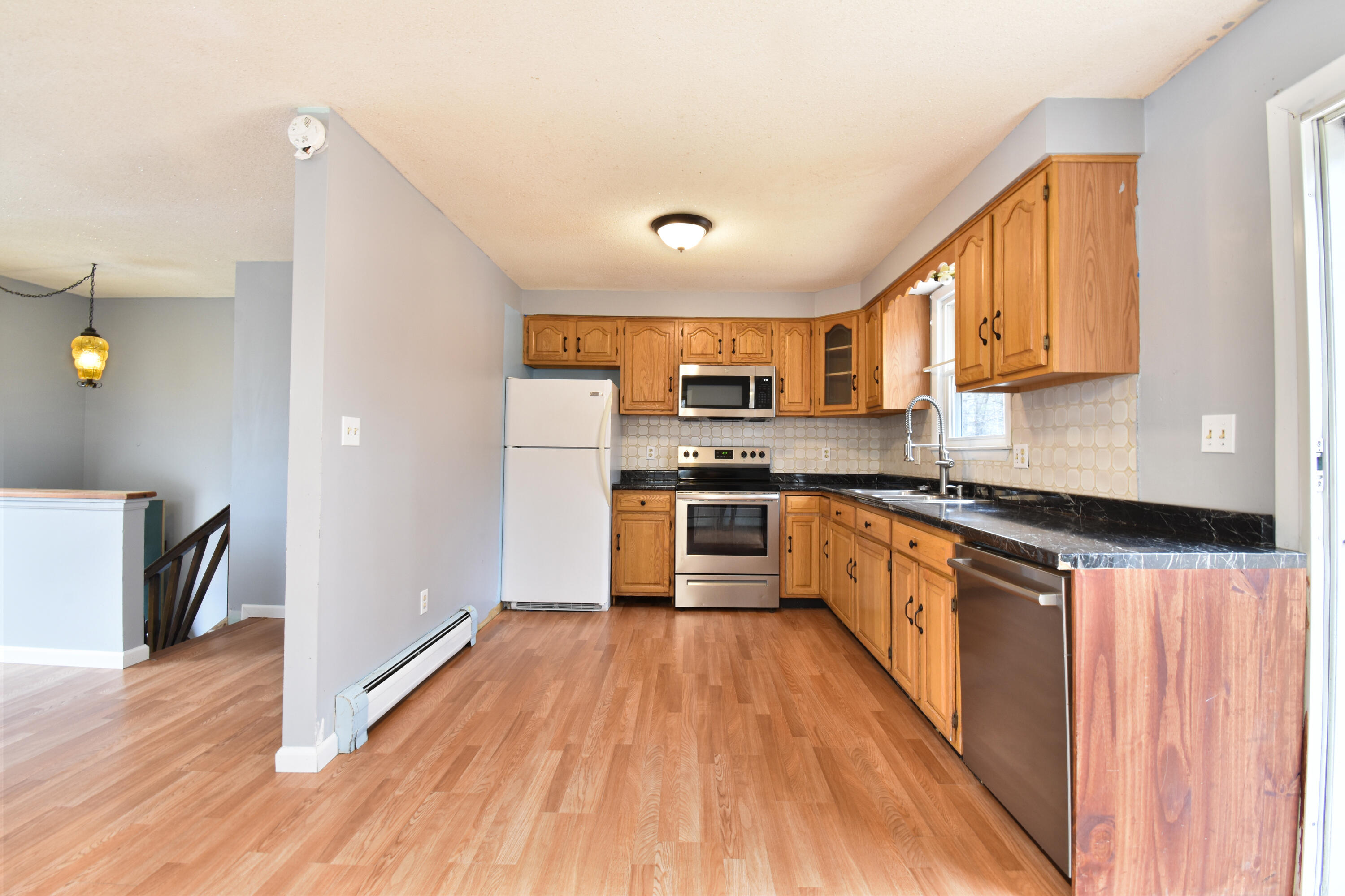 131 River Road Topsham, ME 04086 - Photo 10 of 33 131RiverRd.Topsham-06