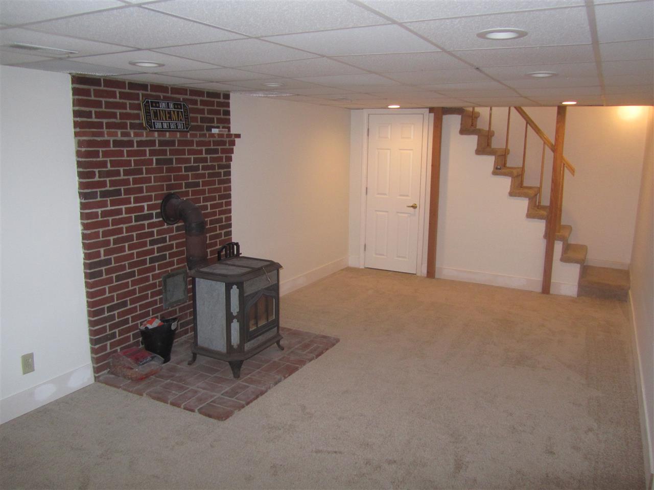 2 Oak Street Merrimack, NH 03054 - Photo 32 of 40 Gallery Image 32