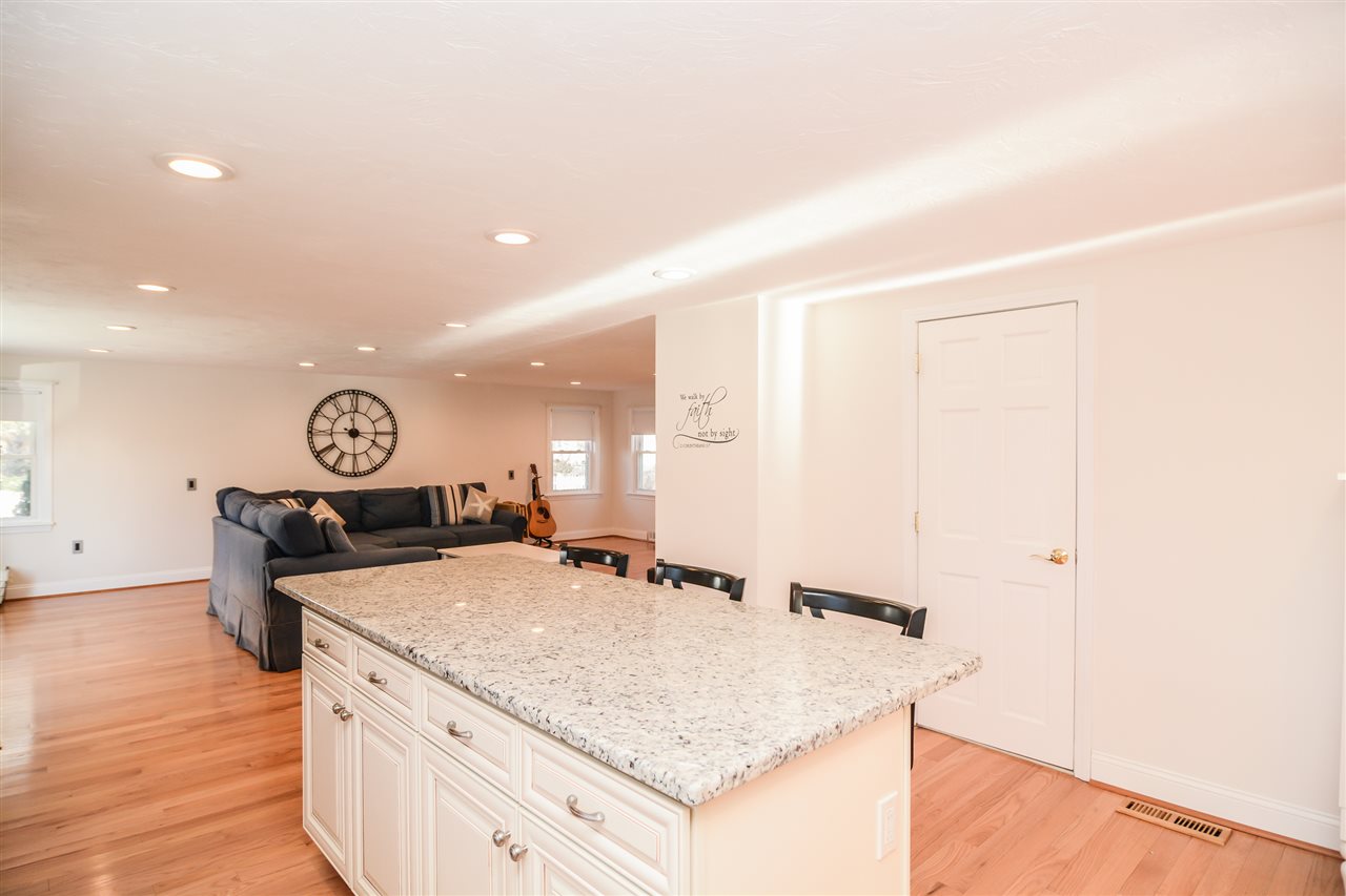 2 Oak Street Merrimack, NH 03054 - Photo 9 of 40 Gallery Image 9