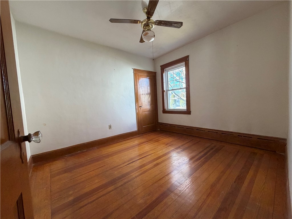 22 Magnolia Street Bristol, RI 02809 - Photo 13 of 27 1st Floor Bed