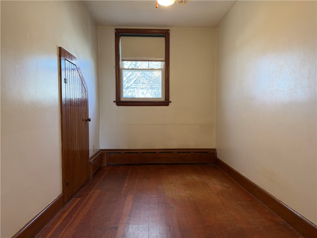 22 Magnolia Street Bristol, RI 02809 - Photo 20 of 27 2nd Floor Bed