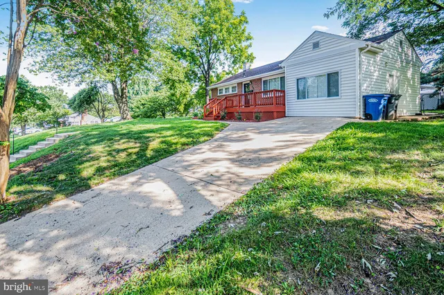 $3,500 | 3906 Ronson Drive, Alexandria, VA 22310