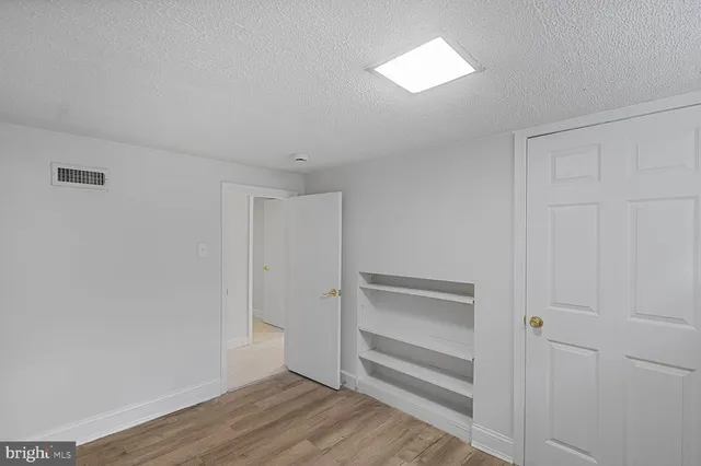 $3,500 | 3906 Ronson Drive, Alexandria, VA 22310