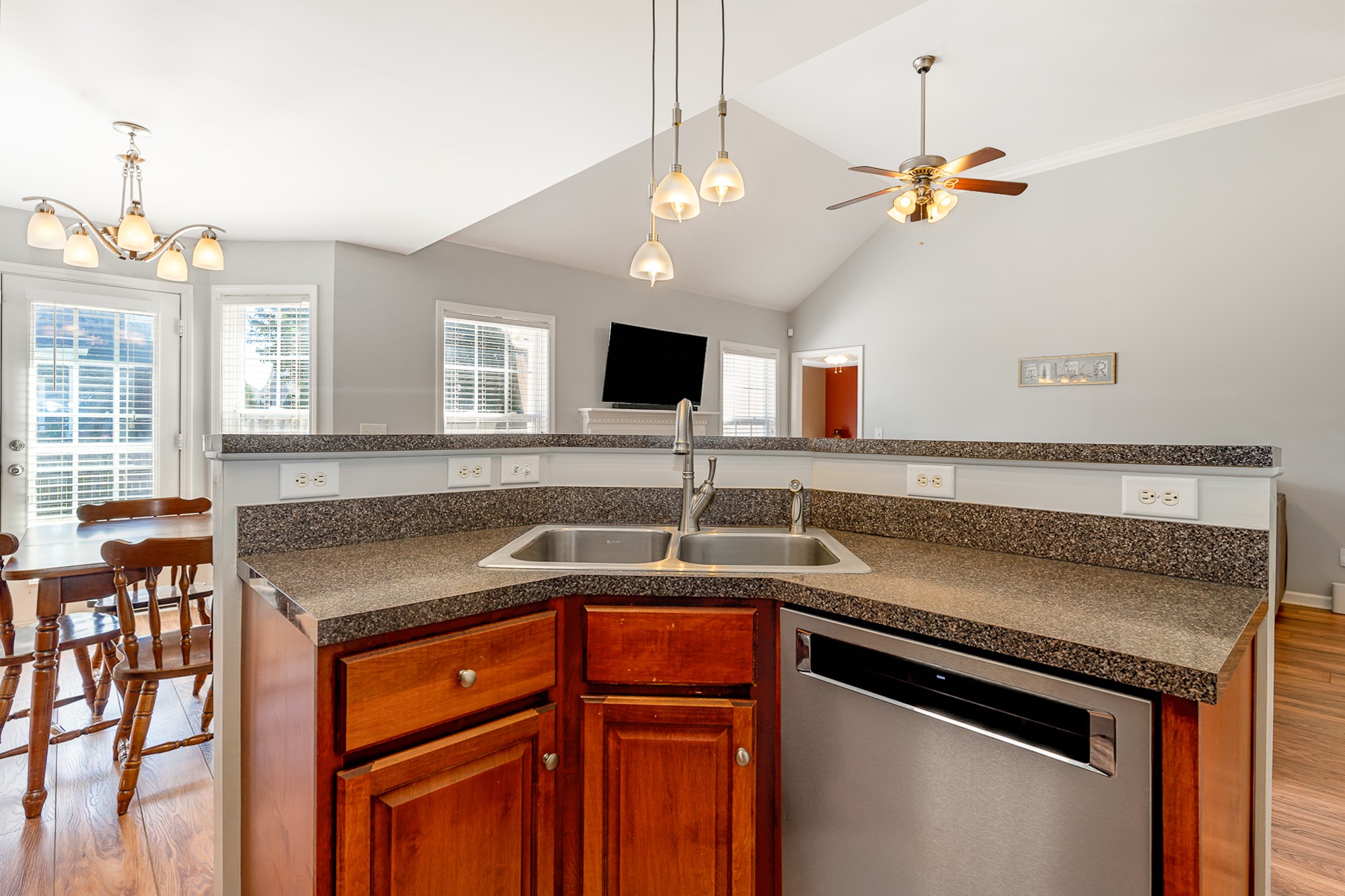 2017 Patrick Way Spring Hill, TN 37174 - Photo 9 of 25 Gallery Image 9