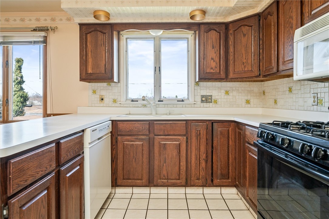 38 Case Terrace Irondequoit, NY 14609 - Photo 16 of 44