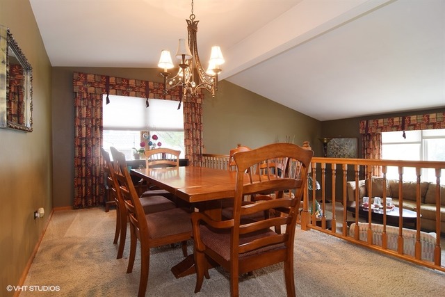 708 North Rohlwing Road Palatine, IL 60074 - Photo 5 of 15