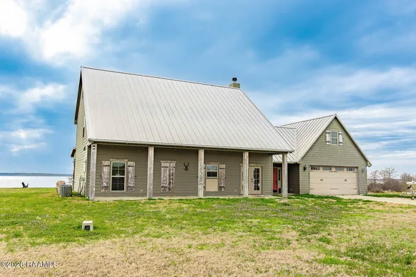 $400,000 | 175 Morgan Pl Pv Drive, Mansfield, LA 71052