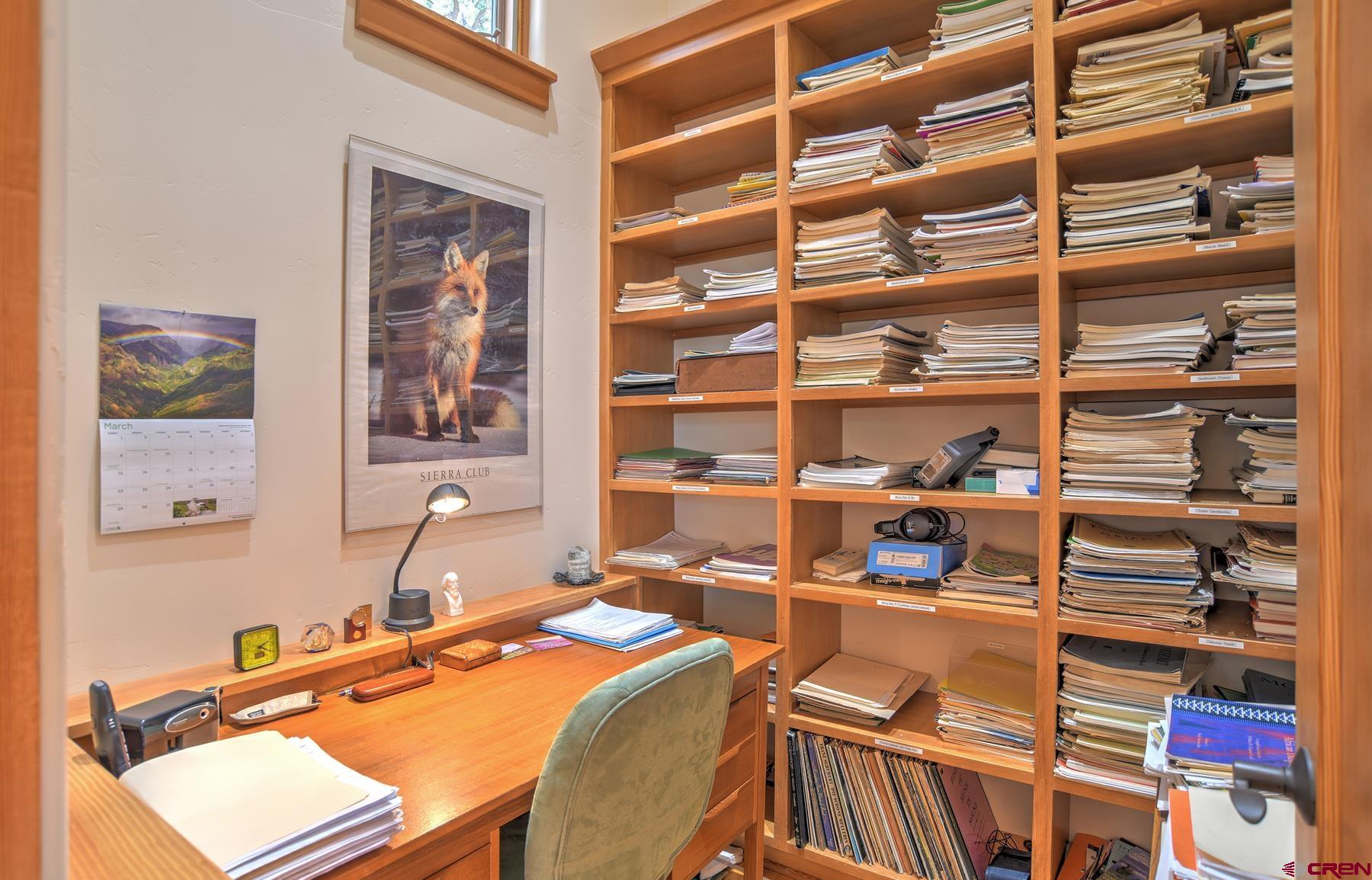 95 Puma Place Durango, CO 81301 - Photo 27 of 45 a room with musical instruments