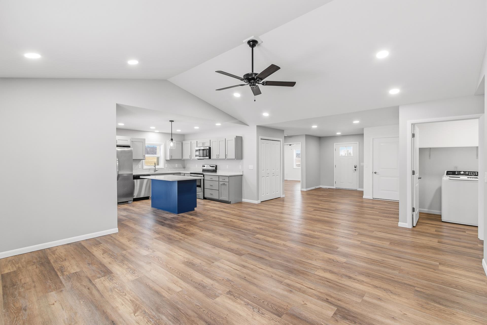 925 Roosevelt Street Baraboo, WI 53913 - Photo 14 of 38