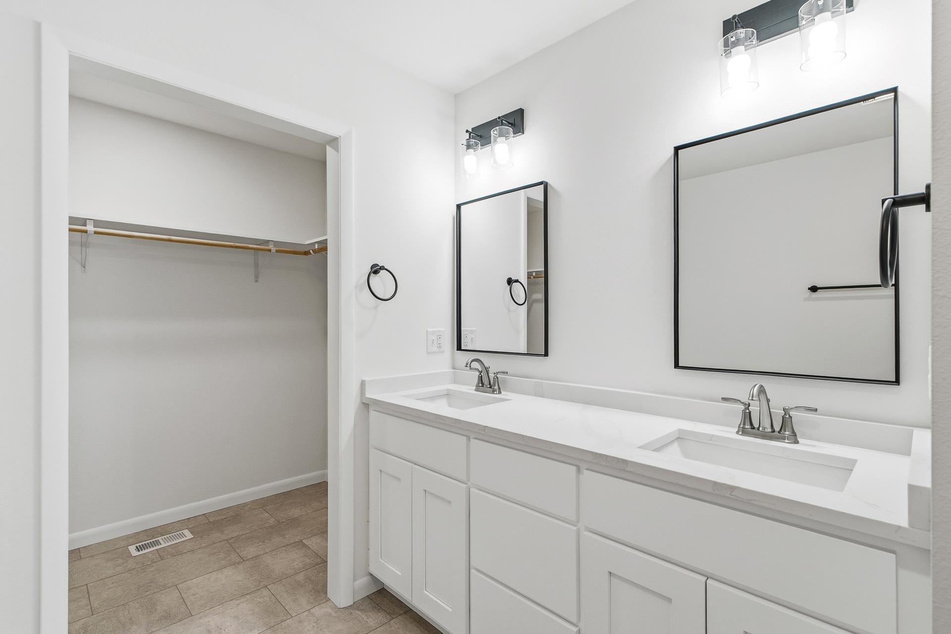 925 Roosevelt Street Baraboo, WI 53913 - Photo 21 of 38