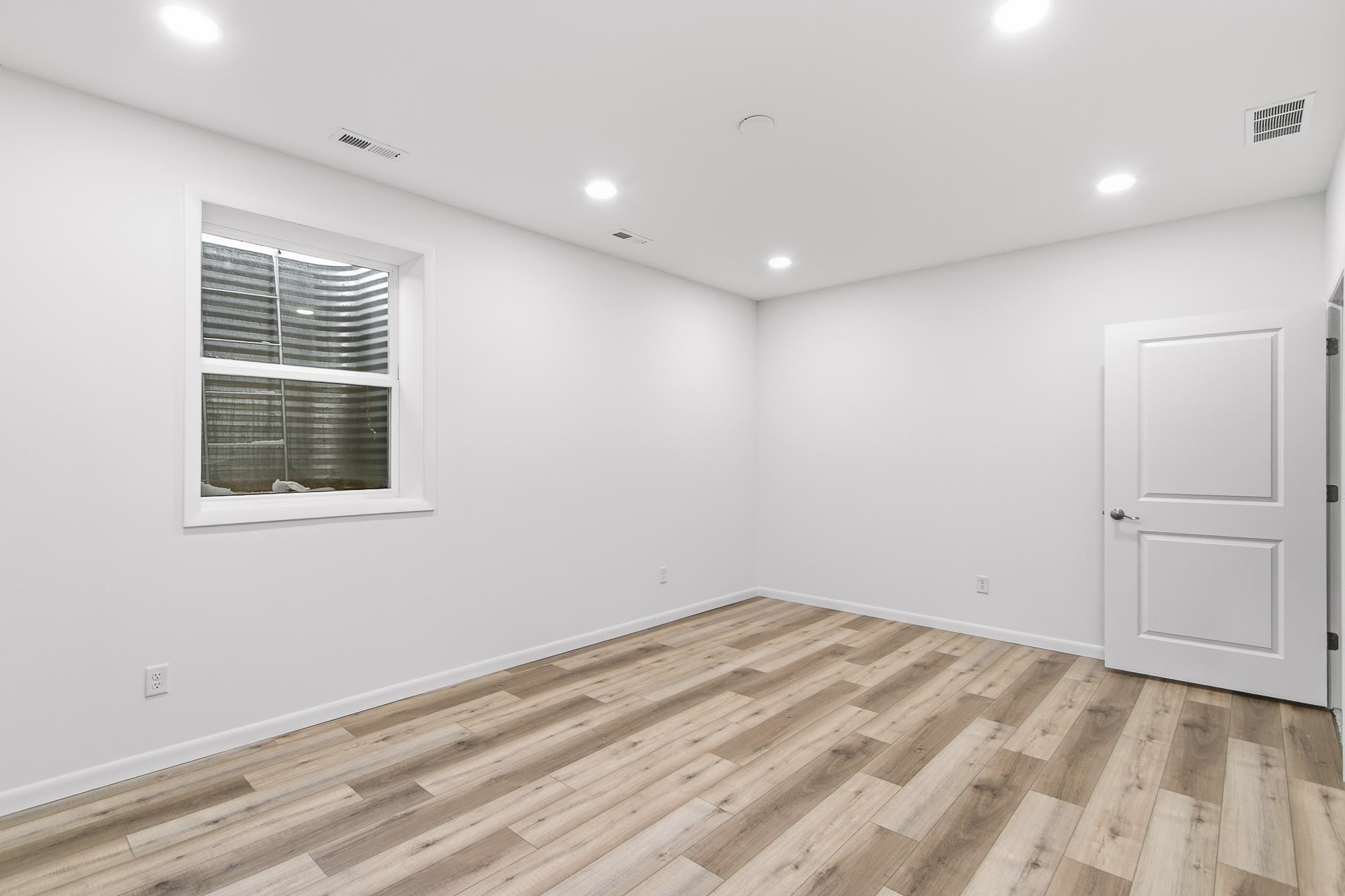 925 Roosevelt Street Baraboo, WI 53913 - Photo 33 of 38