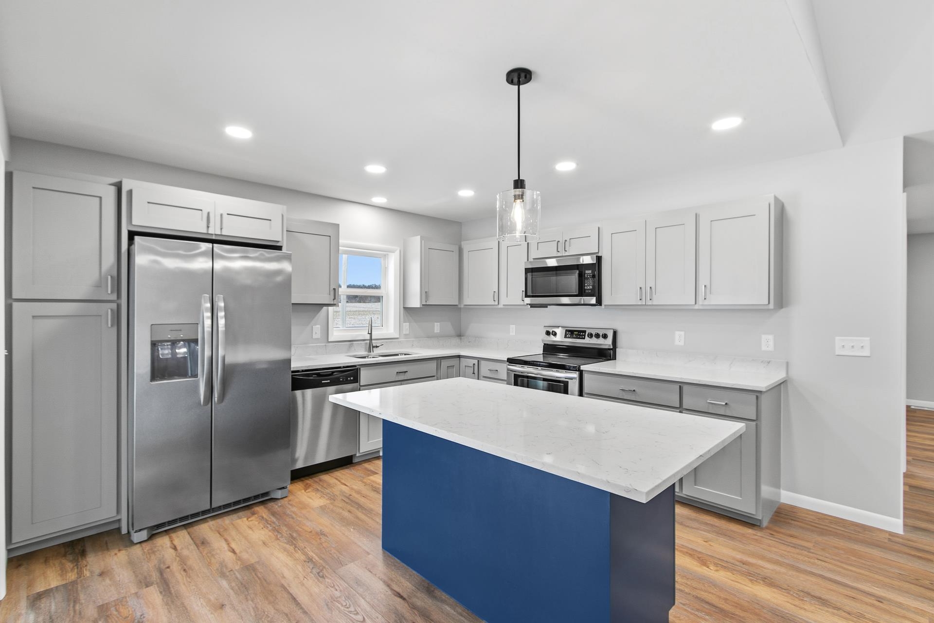 925 Roosevelt Street Baraboo, WI 53913 - Photo 9 of 38