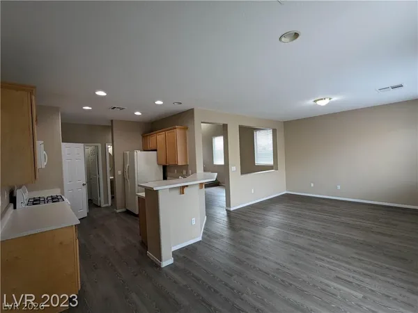 $2,000 | 6298 West Levi Avenue, Las Vegas, NV 89141