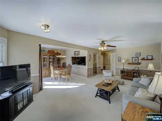 $362,500 | 101 Quartz Lane, Paterson, NJ 07501