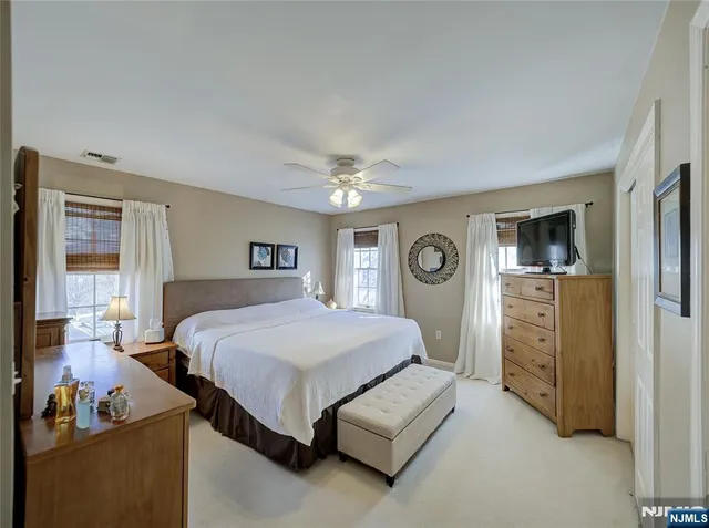 $362,500 | 101 Quartz Lane, Paterson, NJ 07501