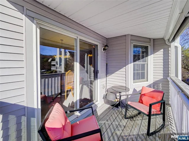 $362,500 | 101 Quartz Lane, Paterson, NJ 07501