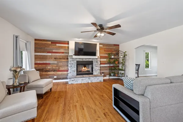 $569,000 | 12351 Warren Drive, Mokena, IL 60448