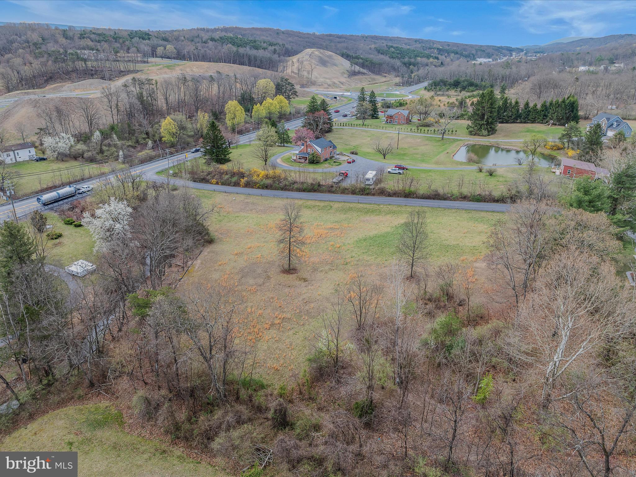 2218 Valley Road Berkeley Springs, WV 25411 - Photo 16 of 32