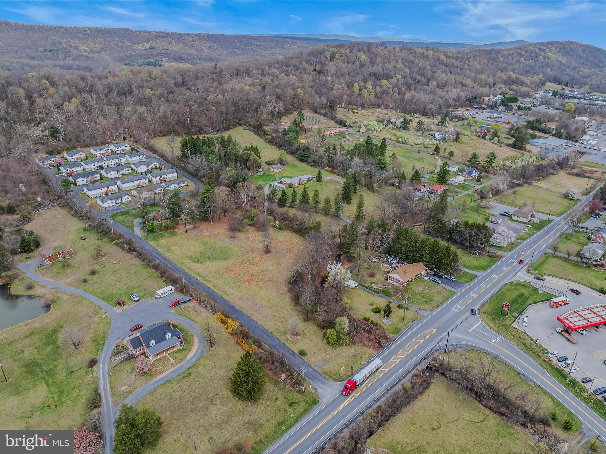 2218 Valley Road Berkeley Springs, WV 25411 - Photo 26 of 32