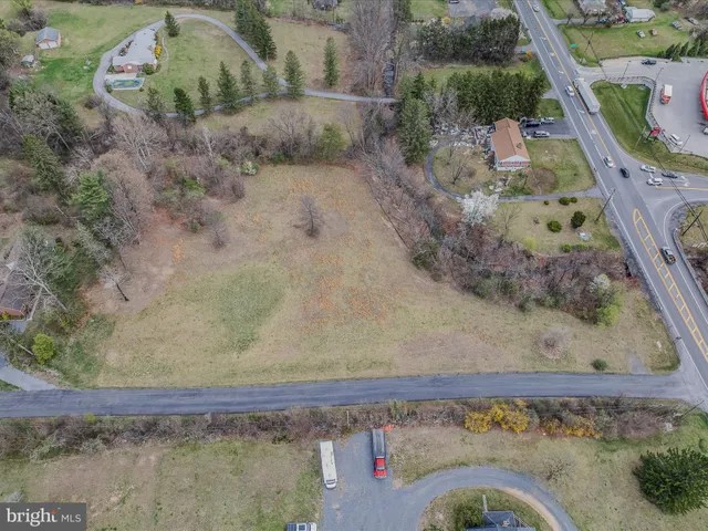 $149,000 | 2218 Valley Road, Berkeley Springs, WV 25411