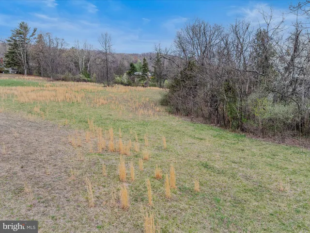 $149,000 | 2218 Valley Road, Berkeley Springs, WV 25411