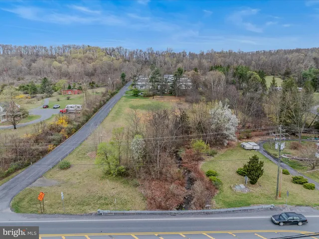 $149,000 | 2218 Valley Road, Berkeley Springs, WV 25411