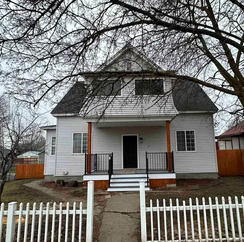 $2,395 | 2125 West Sharp Avenue, Spokane, WA 99201