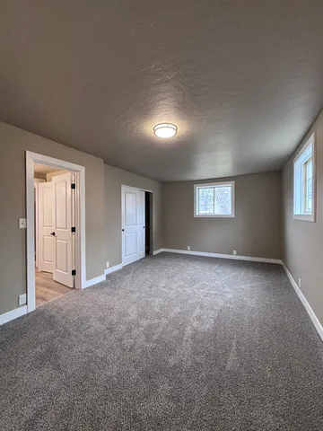$2,400 | 2125 West Sharp Avenue, Spokane, WA 99201