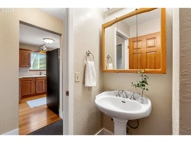 $799,000 | 801 Cascade Avenue, Hood River, OR 97031