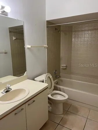 $249,000 | 3000 Red Oak Court, Unit 204, Palm Harbor, FL 34684