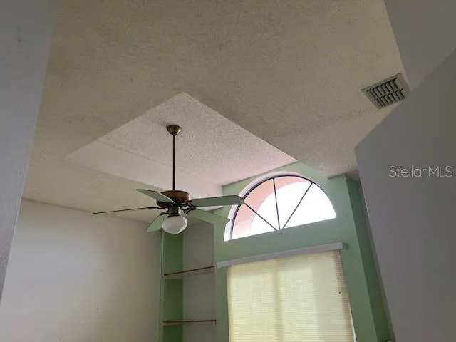 $299,900 | 3000 Red Oak Court, Unit 204, Palm Harbor, FL 34684