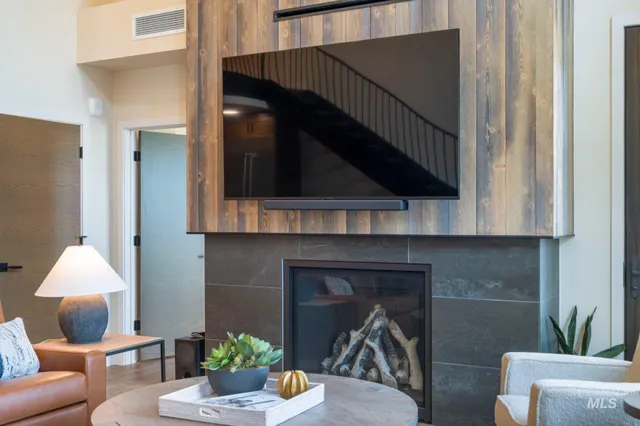 $1,249,000 | 700 Village Drive, Unit 404, Donnelly, ID 83615