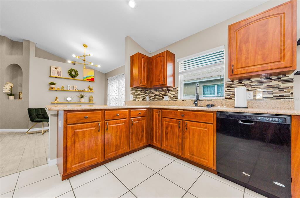 13561 Fladgate Mark Drive Riverview, FL 33579 - Photo 15 of 65