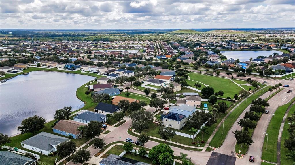 13561 Fladgate Mark Drive Riverview, FL 33579 - Photo 44 of 65 an aerial view of multiple house