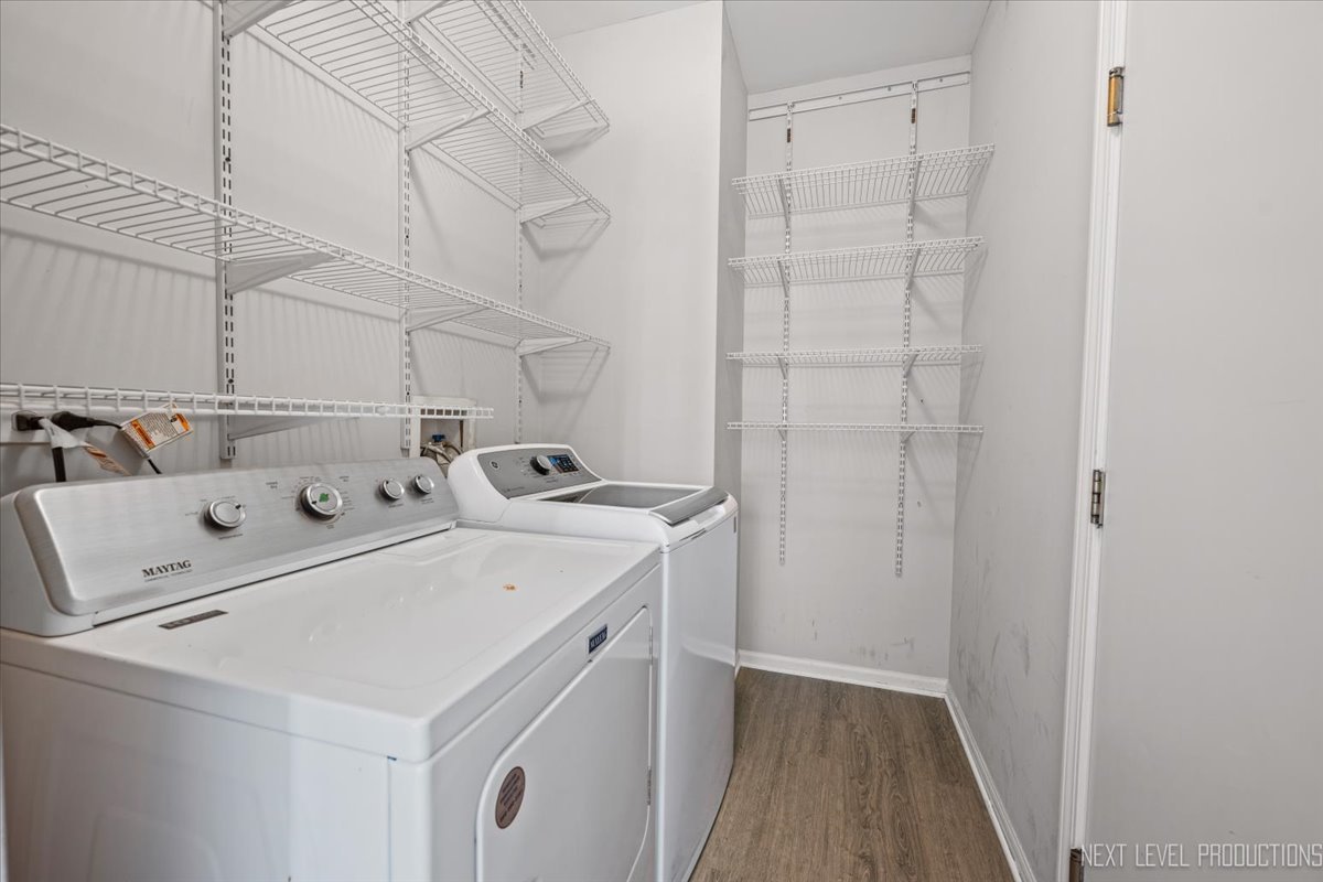 2819 White Thorn Circle Naperville, IL 60564 - Photo 19 of 23 a utility room with dryer and washer