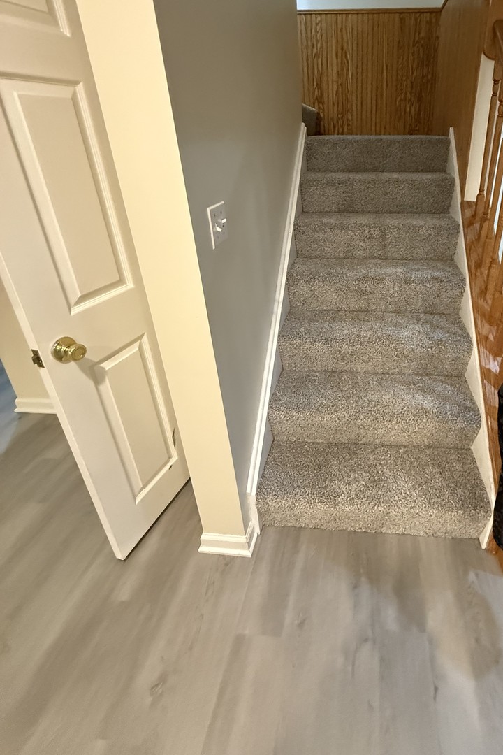 2819 White Thorn Circle Naperville, IL 60564 - Photo 23 of 23 a view of an entryway