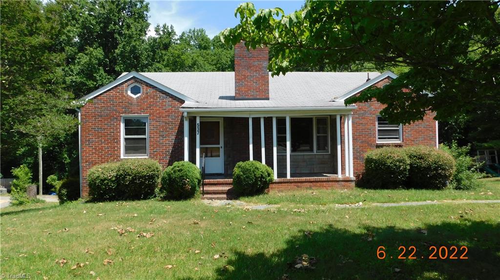 537 Motor Road Winston-Salem, NC 27105 - Photo 3 of 26 Gallery Image 3