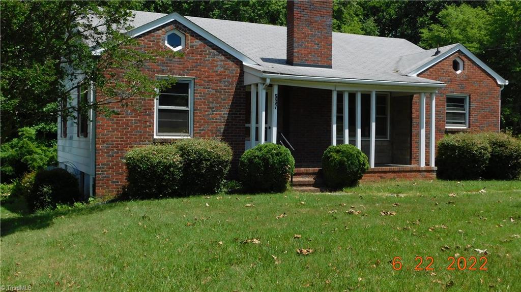 537 Motor Road Winston-Salem, NC 27105 - Photo 4 of 26 Gallery Image 4