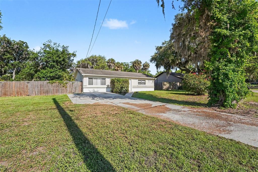 7613 Washington Street Port Richey, FL 34668 - Photo 3 of 16