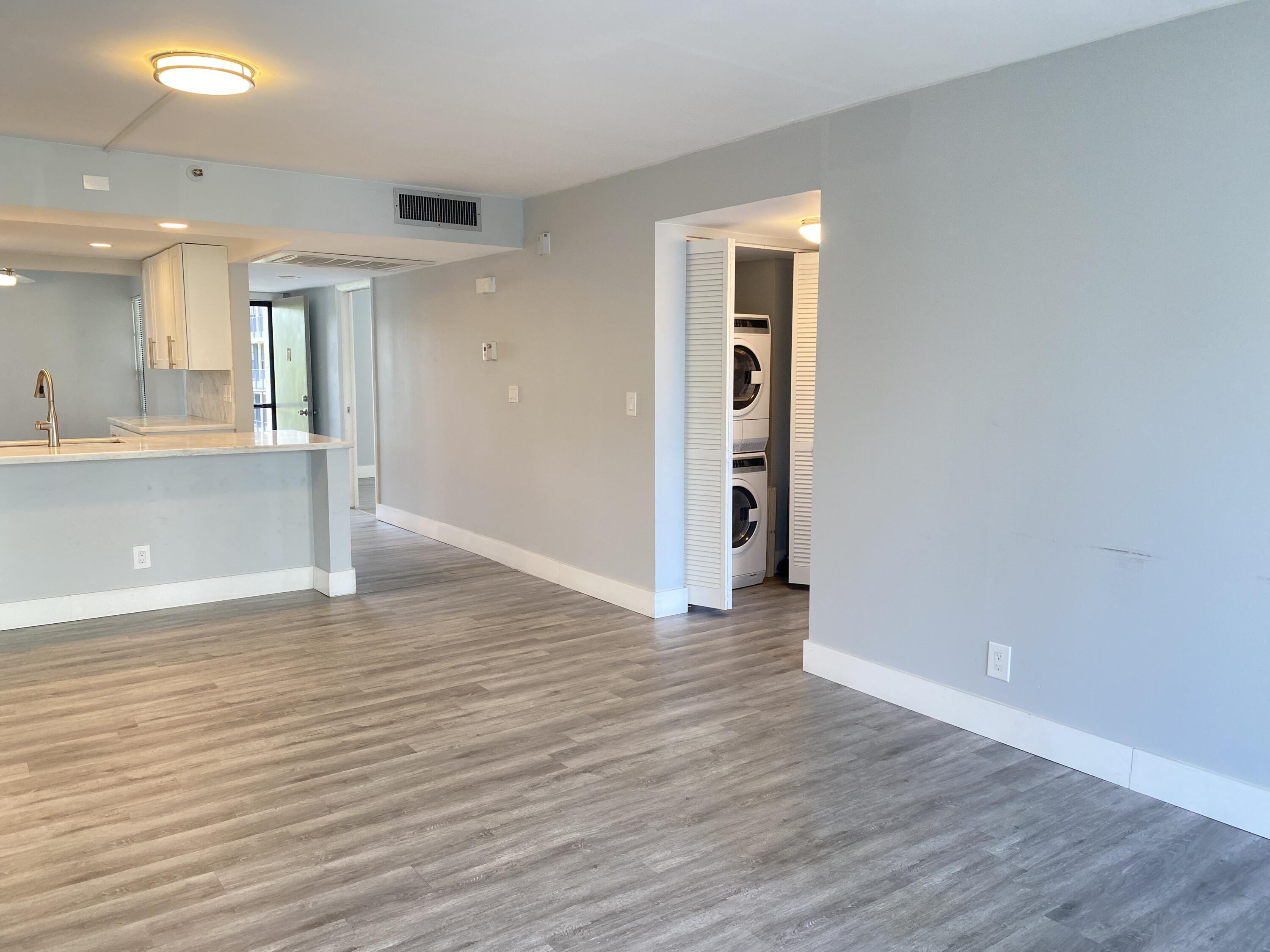 20 Royal Palm Way, Unit 401 Boca Raton, FL 33432 - Photo 20 of 47 20260902_152704114_iOS