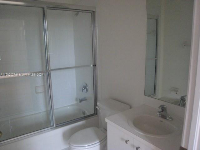 1655 Northeast 33rd Road, Unit 1074 Homestead, FL 33033 - Photo 3 of 14 Gallery Image 3