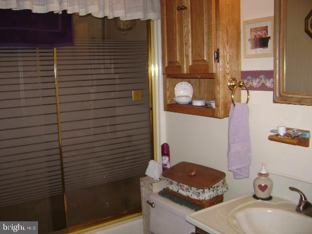 231 Becker Road Elizabethtown, PA 17022 - Photo 8 of 15 Gallery Image 8
