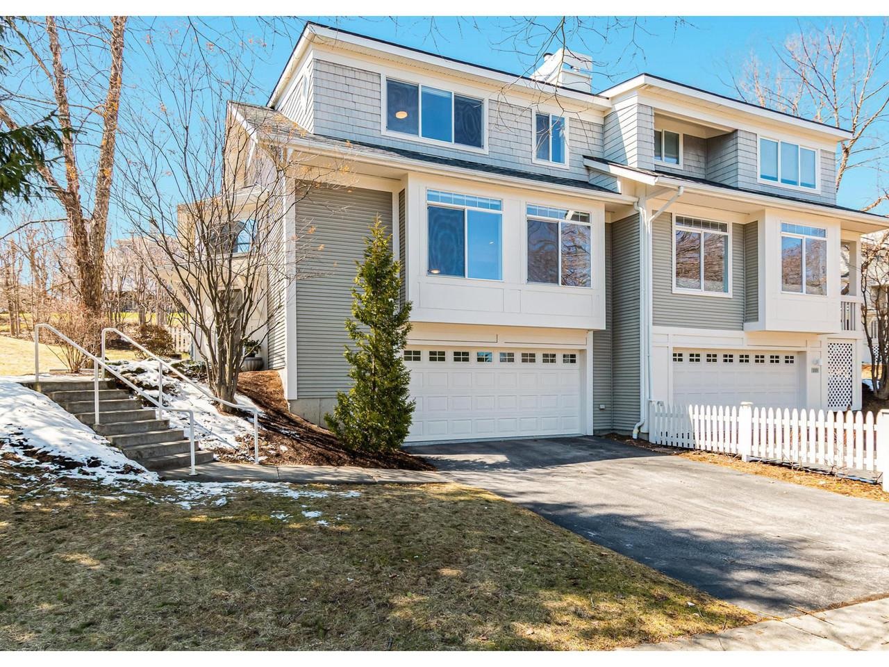 213 Park Road South Burlington, VT 05403 - Photo 2 of 53