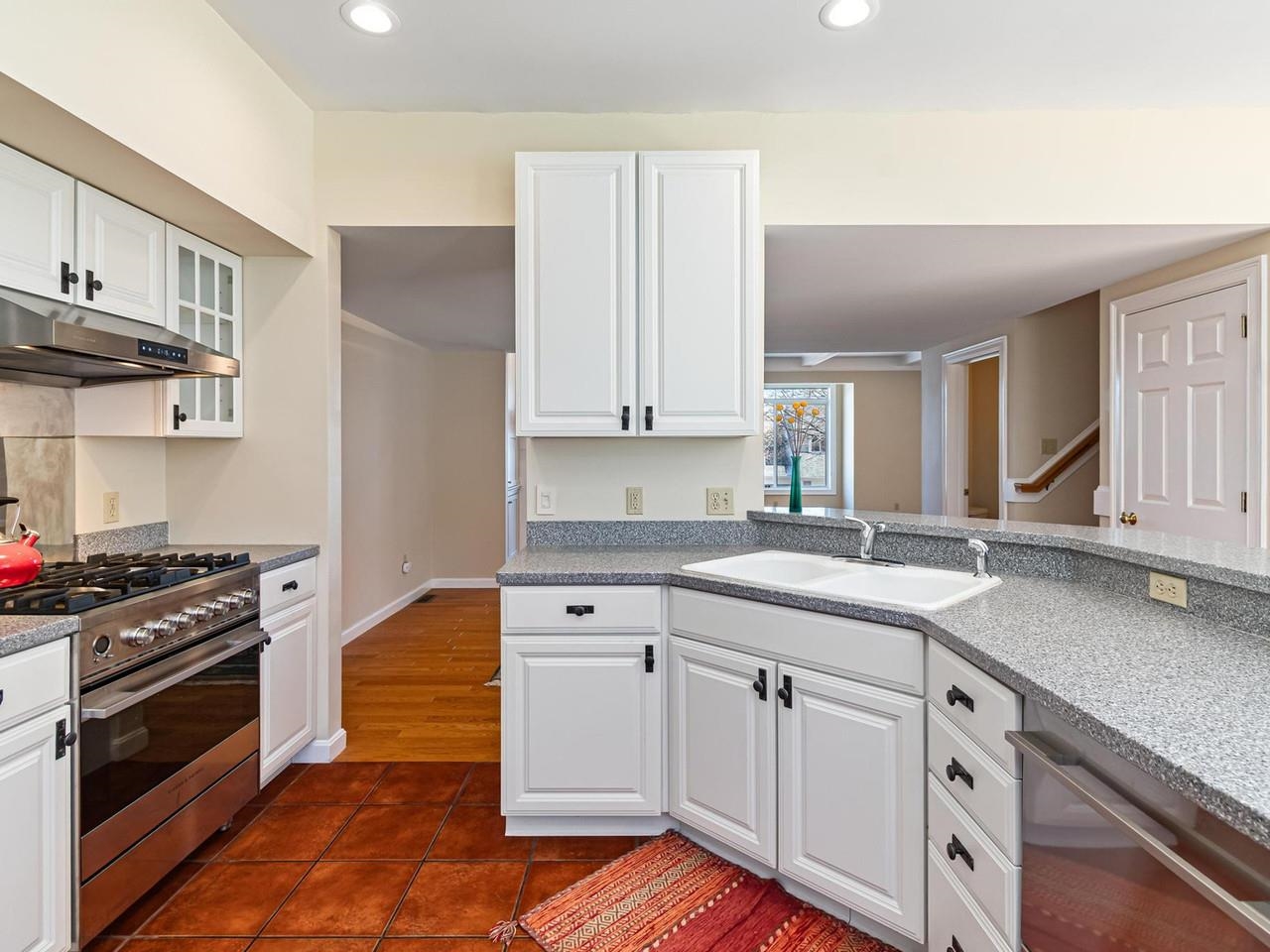 213 Park Road South Burlington, VT 05403 - Photo 27 of 53