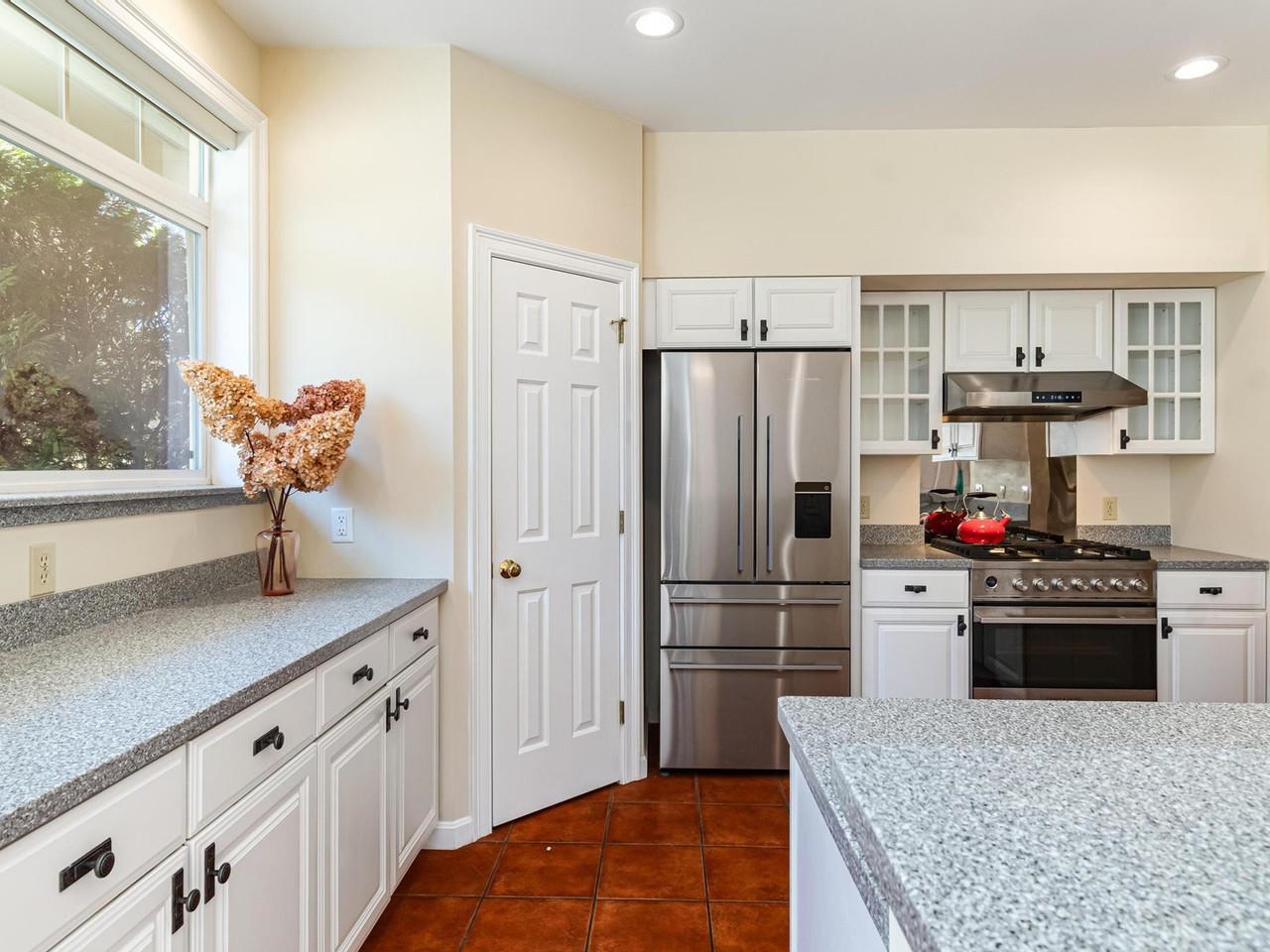 213 Park Road South Burlington, VT 05403 - Photo 28 of 53