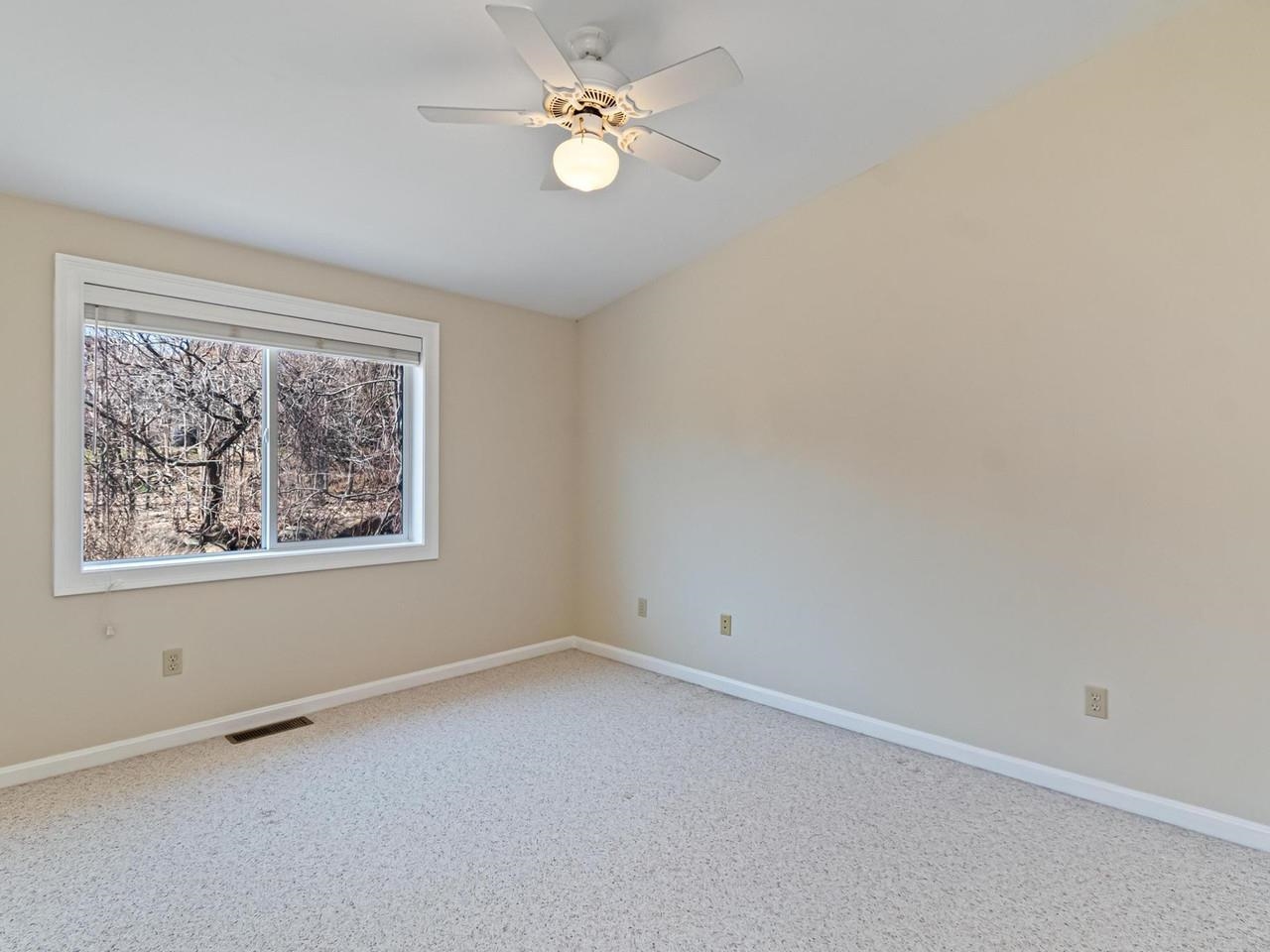 213 Park Road South Burlington, VT 05403 - Photo 40 of 53