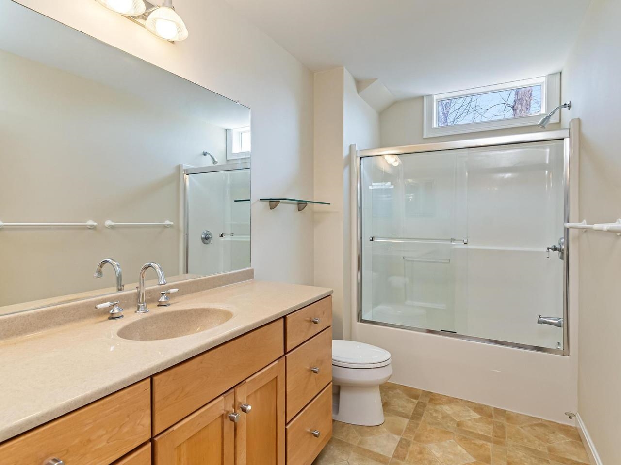 213 Park Road South Burlington, VT 05403 - Photo 41 of 53