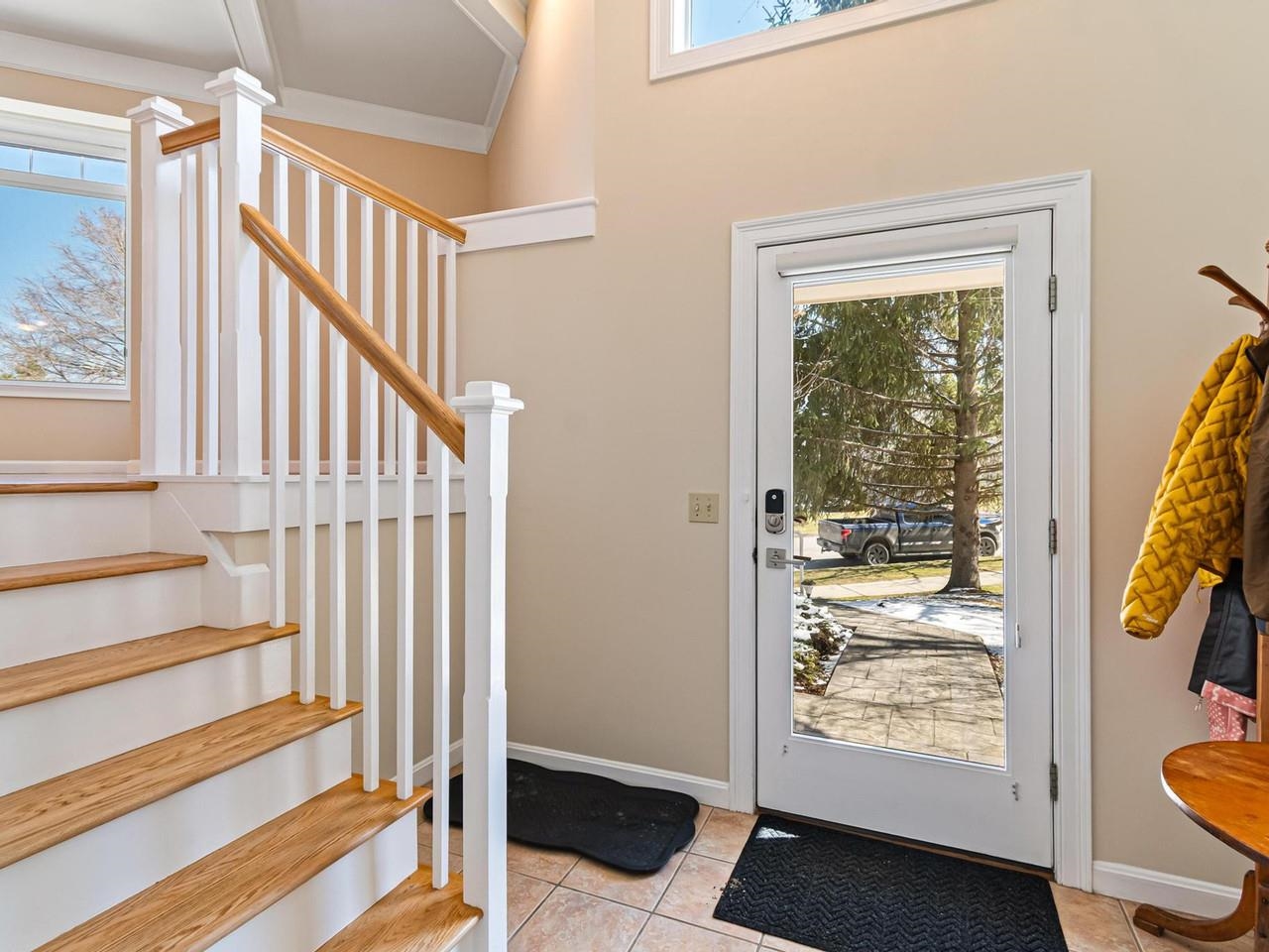 213 Park Road South Burlington, VT 05403 - Photo 10 of 53